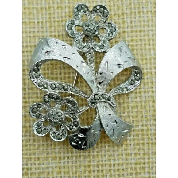 Vintage Brooch Sphinx Marcasite Flower Bouquet - Picture 1 of 9
